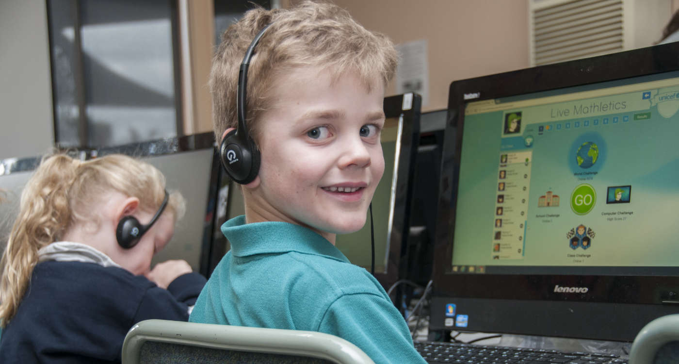 digital-technology-woodlands-primary-school